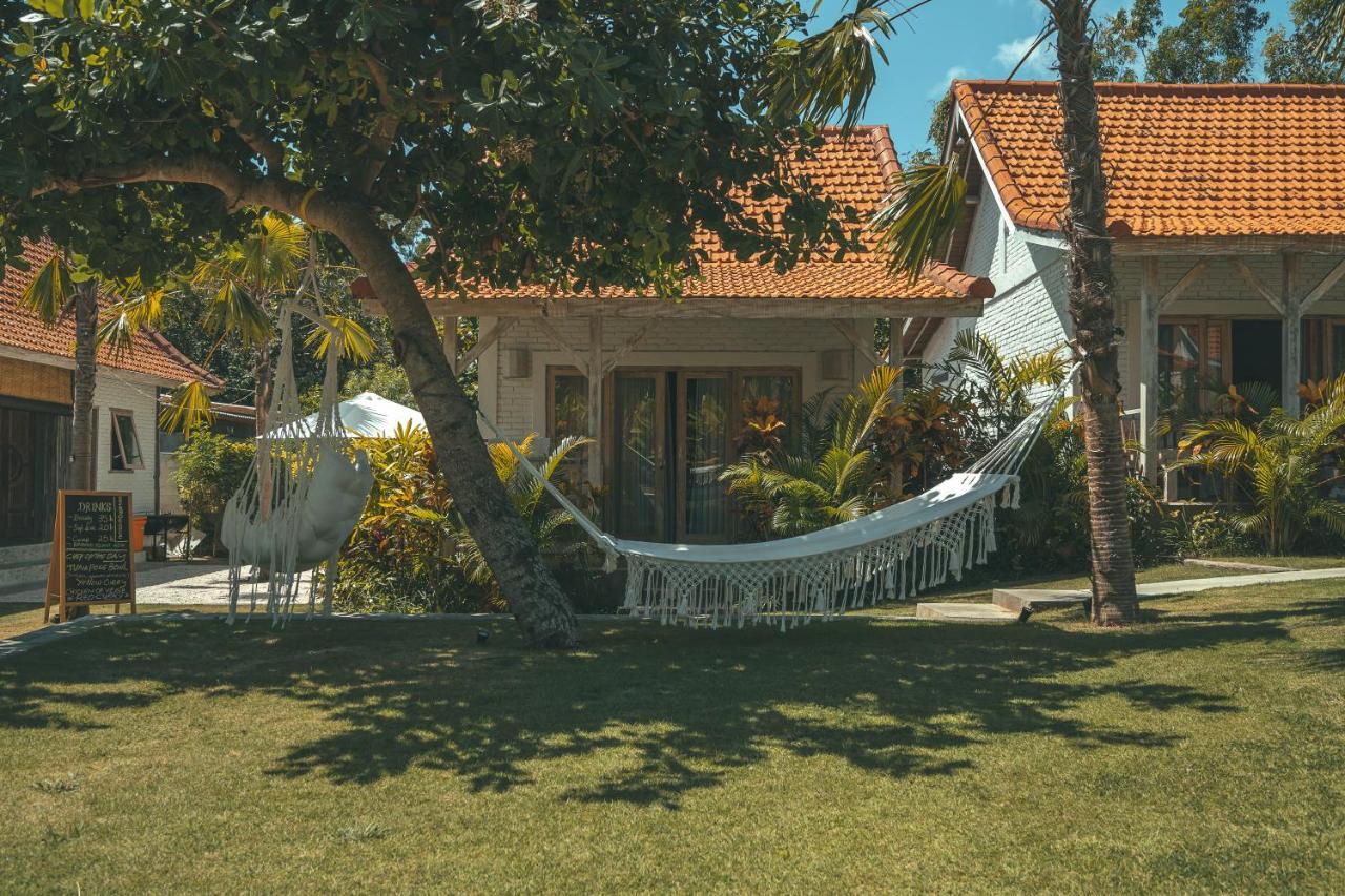 Uluwatu Cari Surf Camp & Studio'S מראה חיצוני תמונה